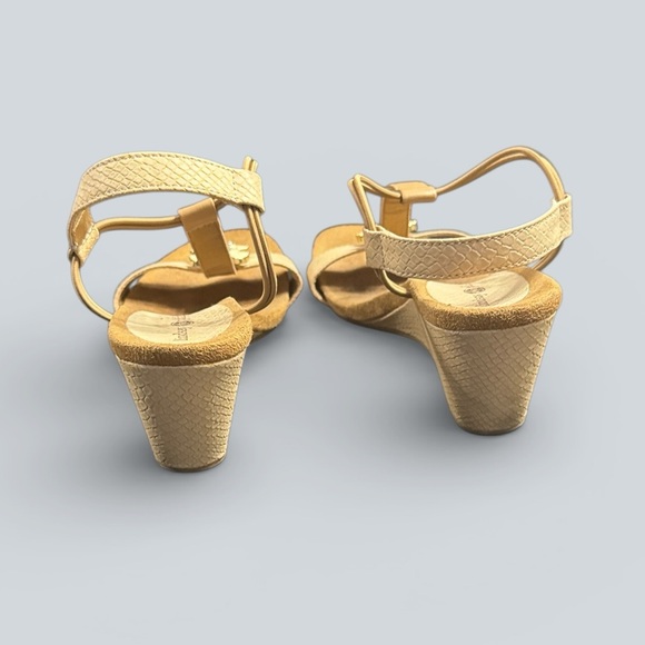 Lindsay Phillips Cork Wedge Sandals - Picture 3 of 6